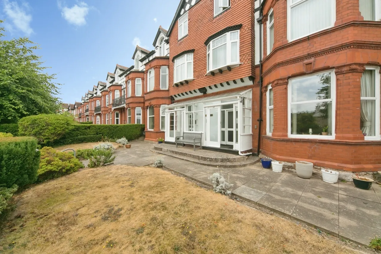 Whitehall Road, Rhos on Sea, LL28, photo 16