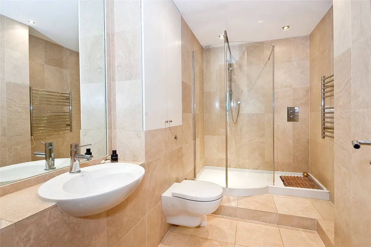 City Road, Moorgate, EC1Y, photo 4