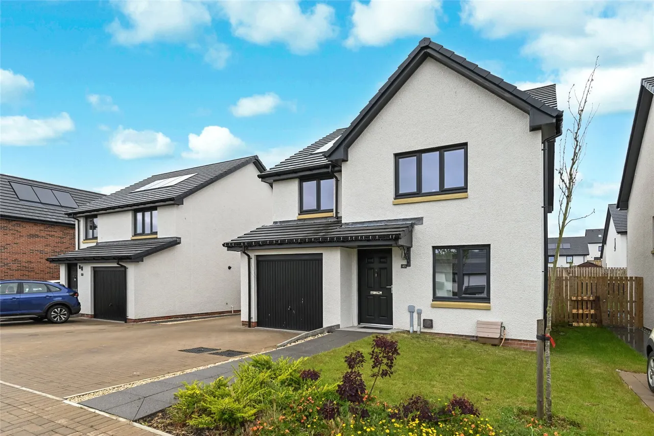 Lawder Gardens, Glenrothes, Fife, KY7, photo 20