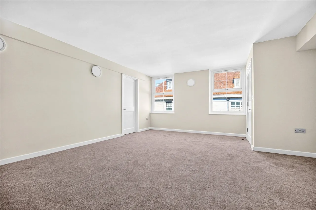 High Street, Godalming, GU7, photo 21