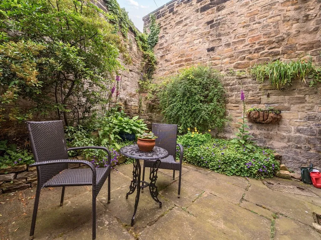 Barnsley Road, Newmillerdam, WF2, photo 8