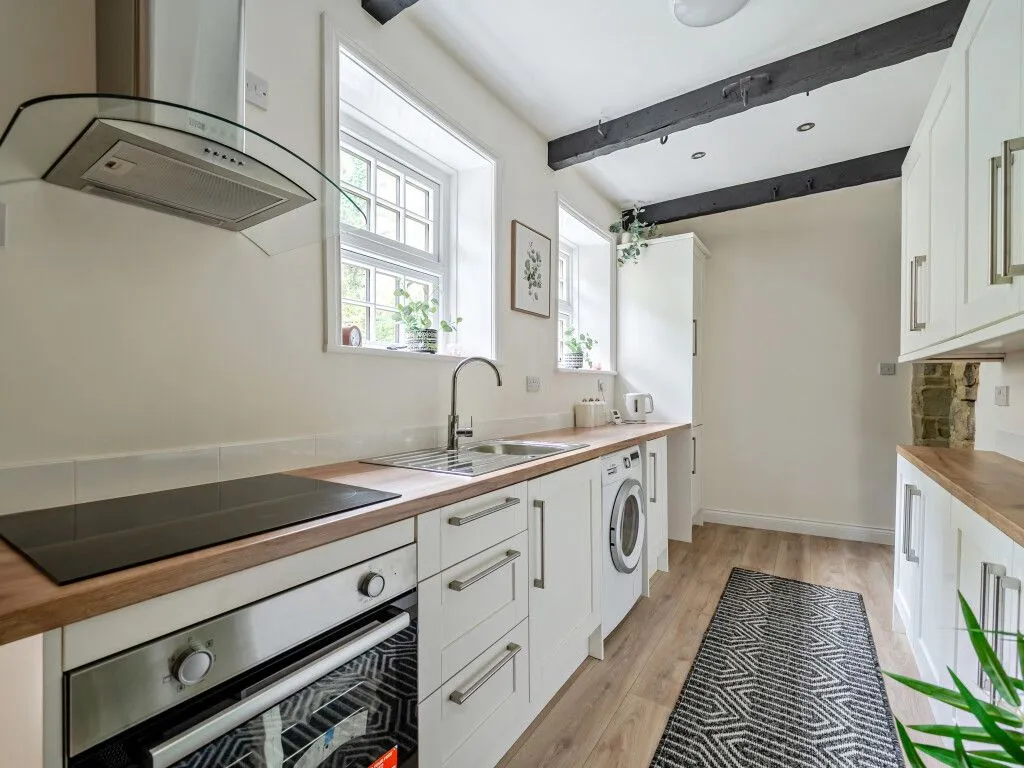 Barnsley Road, Newmillerdam, WF2, photo 13