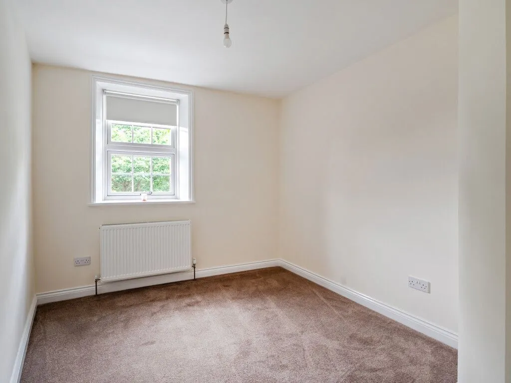Barnsley Road, Newmillerdam, WF2, photo 7