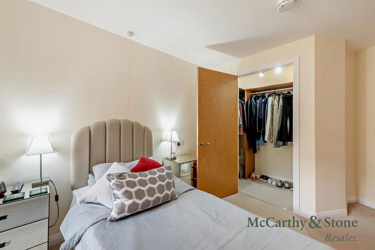 Burlington Gardens, Leyland, PR25, photo 8