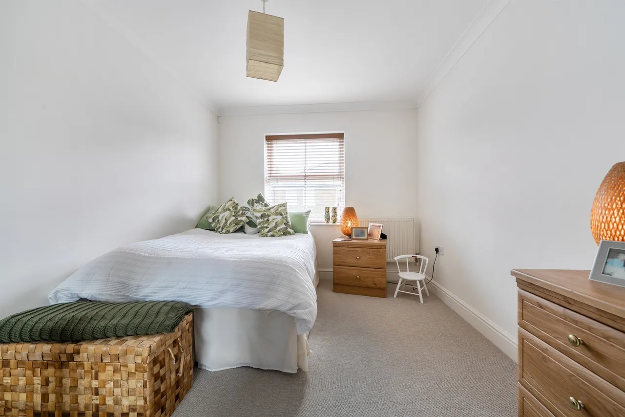 Frobisher Mews, Enfield, EN2, photo 13