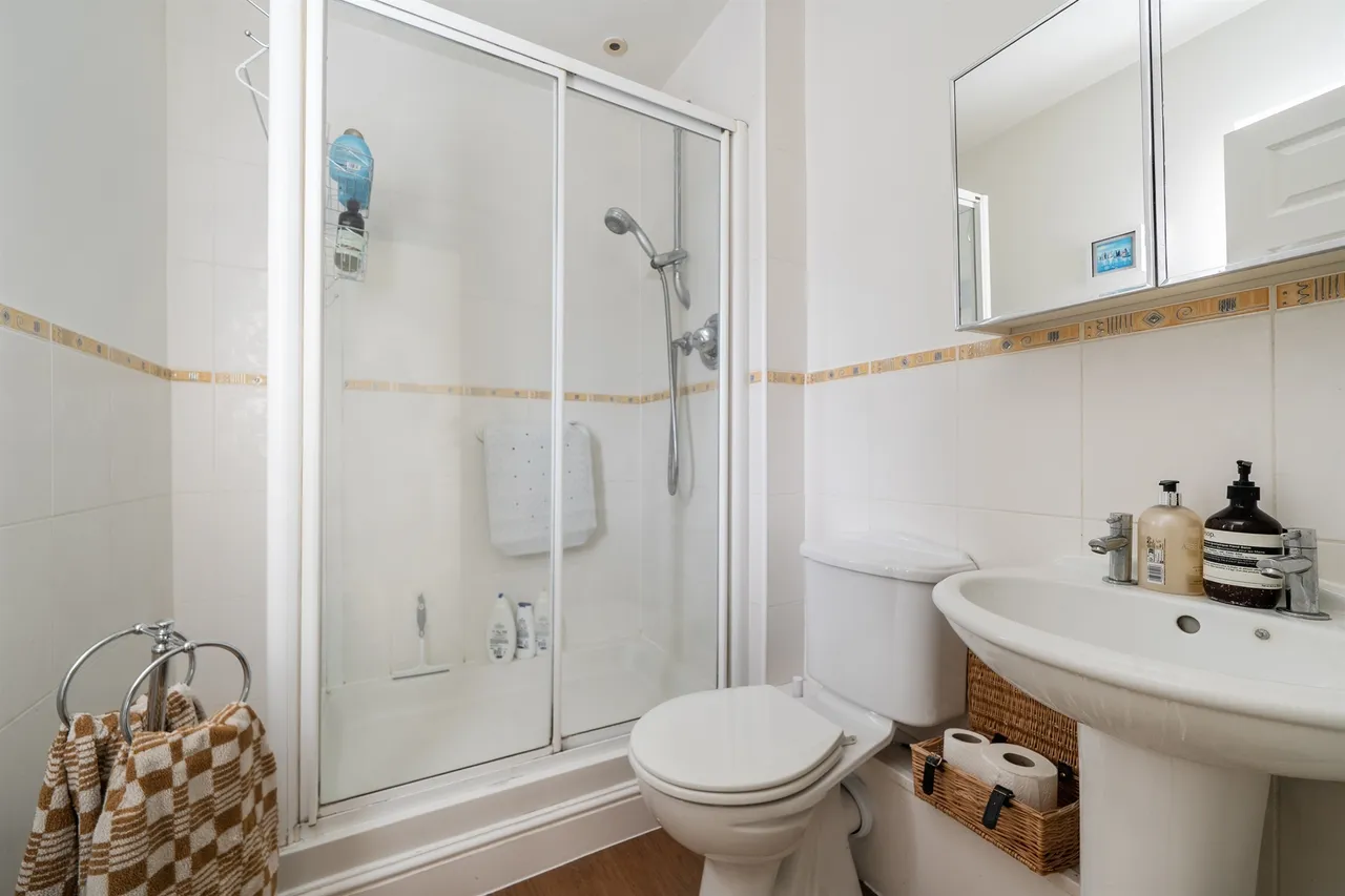 Frobisher Mews, Enfield, EN2, photo 12