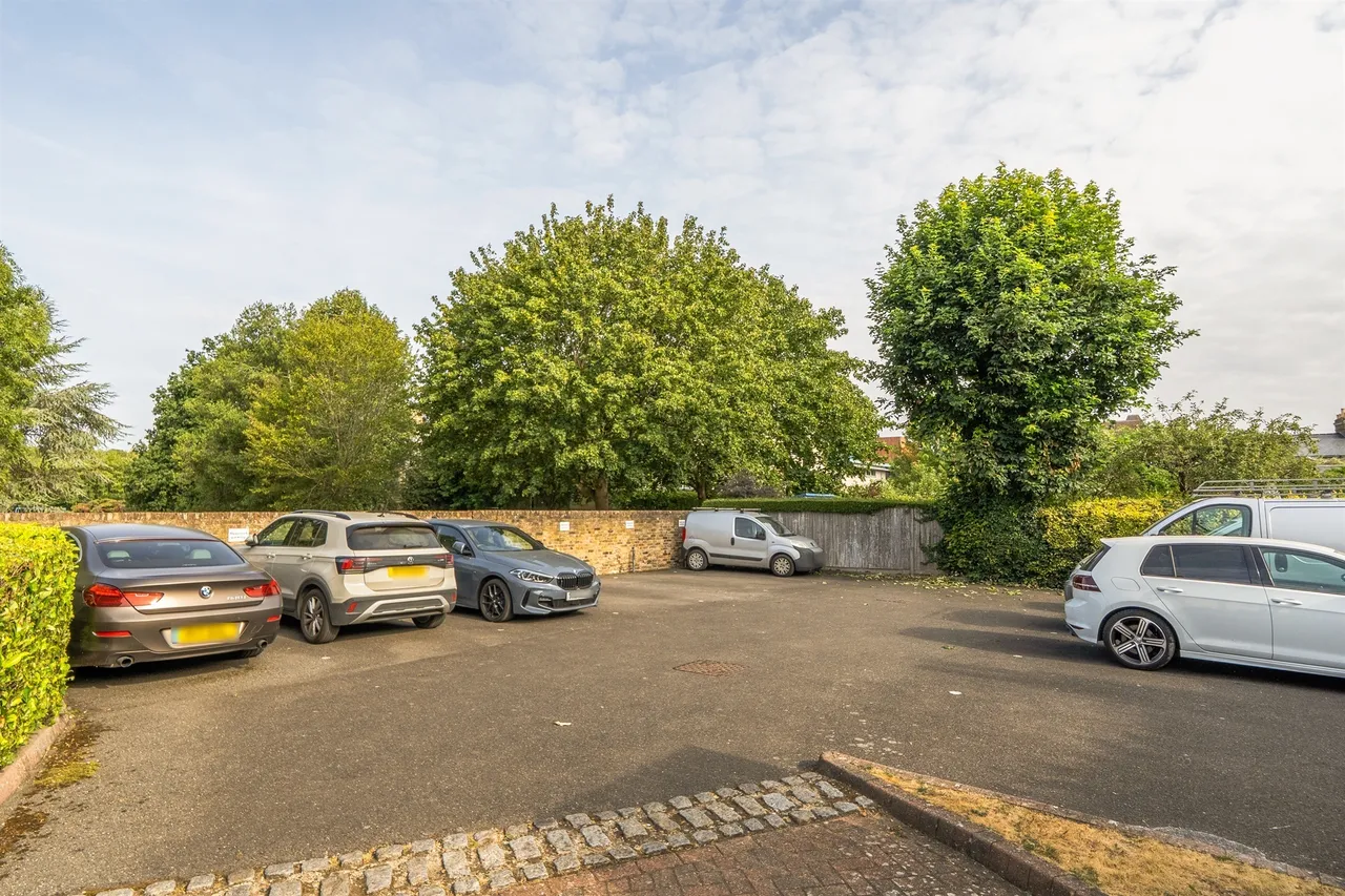 Frobisher Mews, Enfield, EN2, photo 15