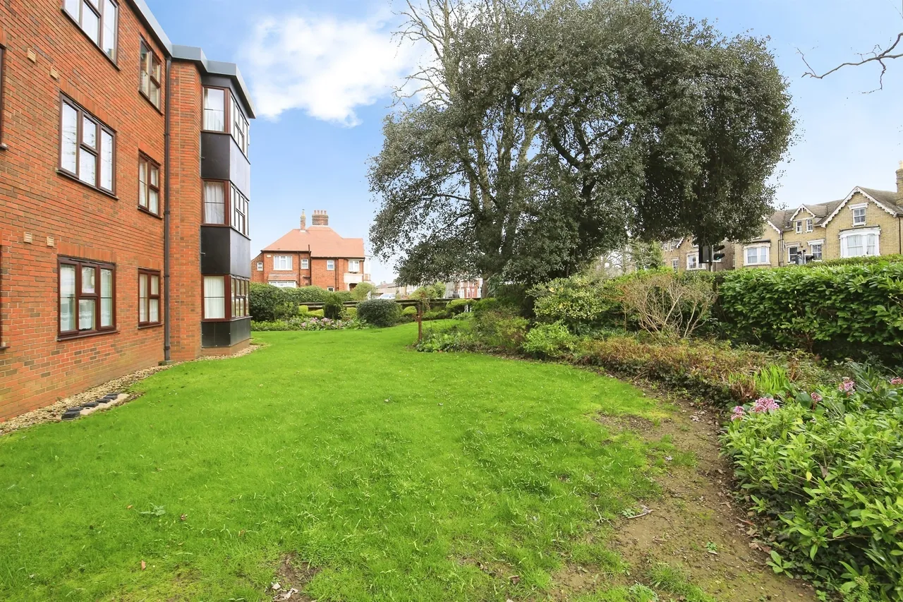 Lincoln Gate, Peterborough, PE1, photo 7