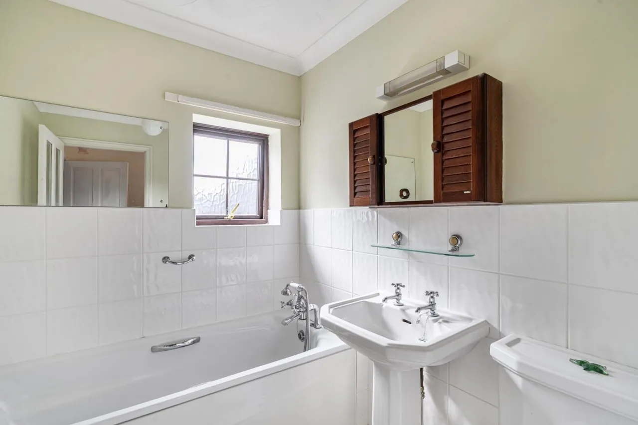 The Hamlet, Templecombe, BA8, photo 10