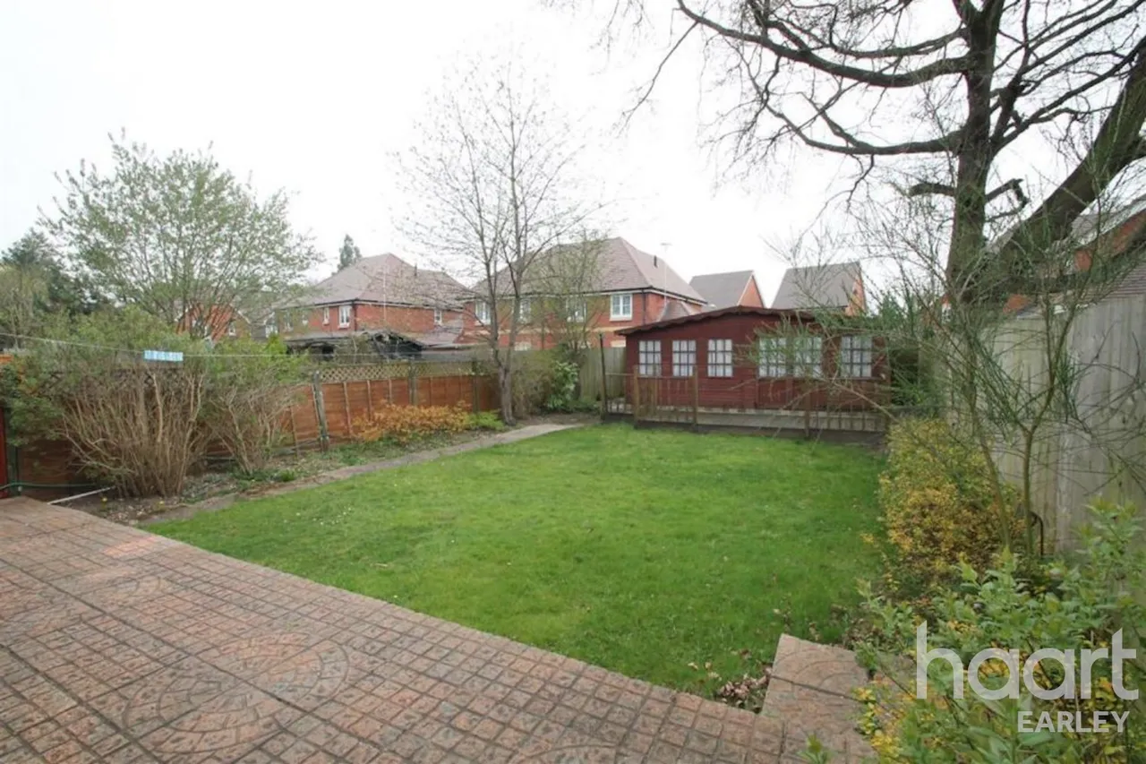 Mays Close, RG6, photo 6