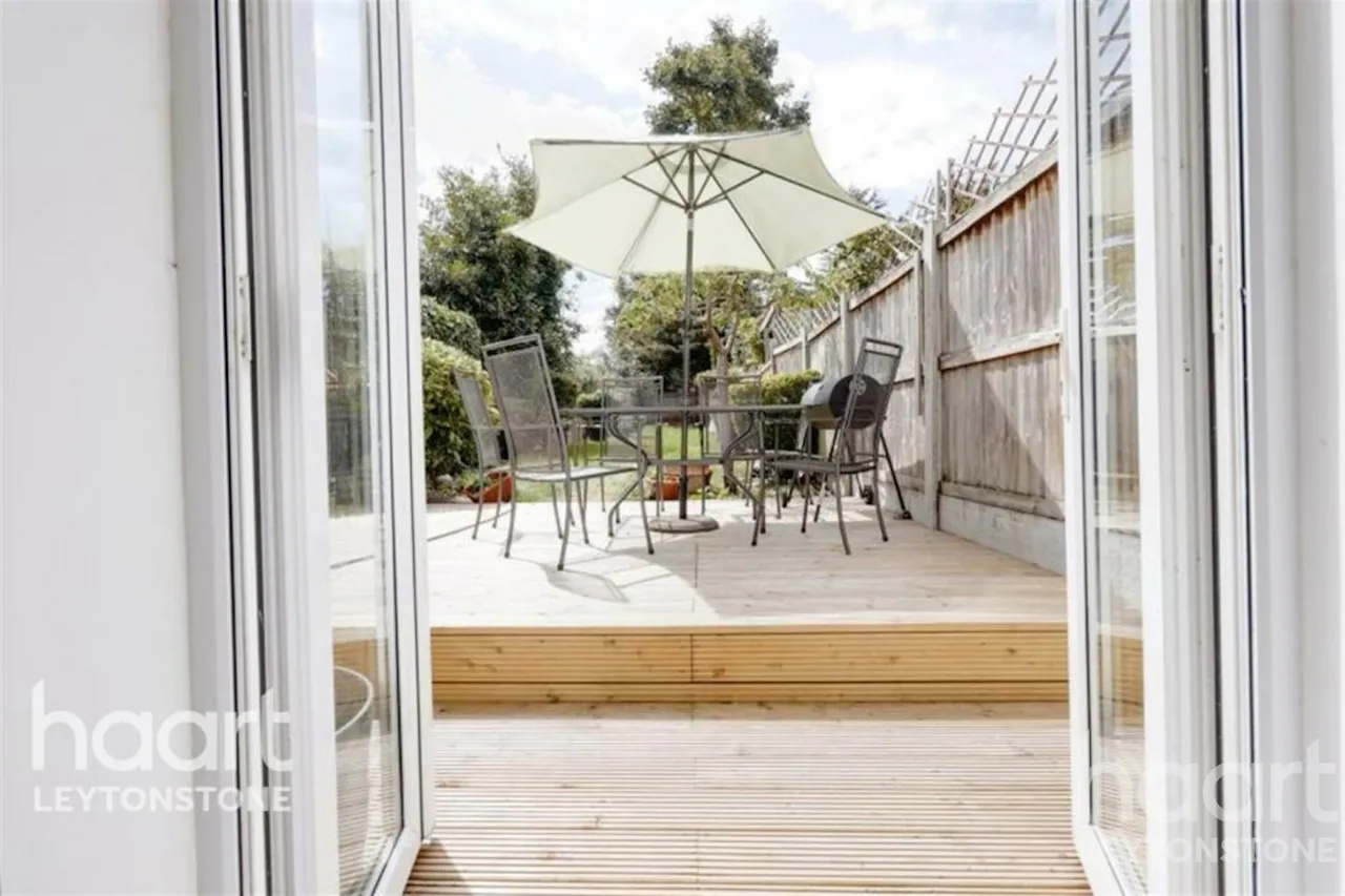 Grange Park Road, London, E10, photo 9