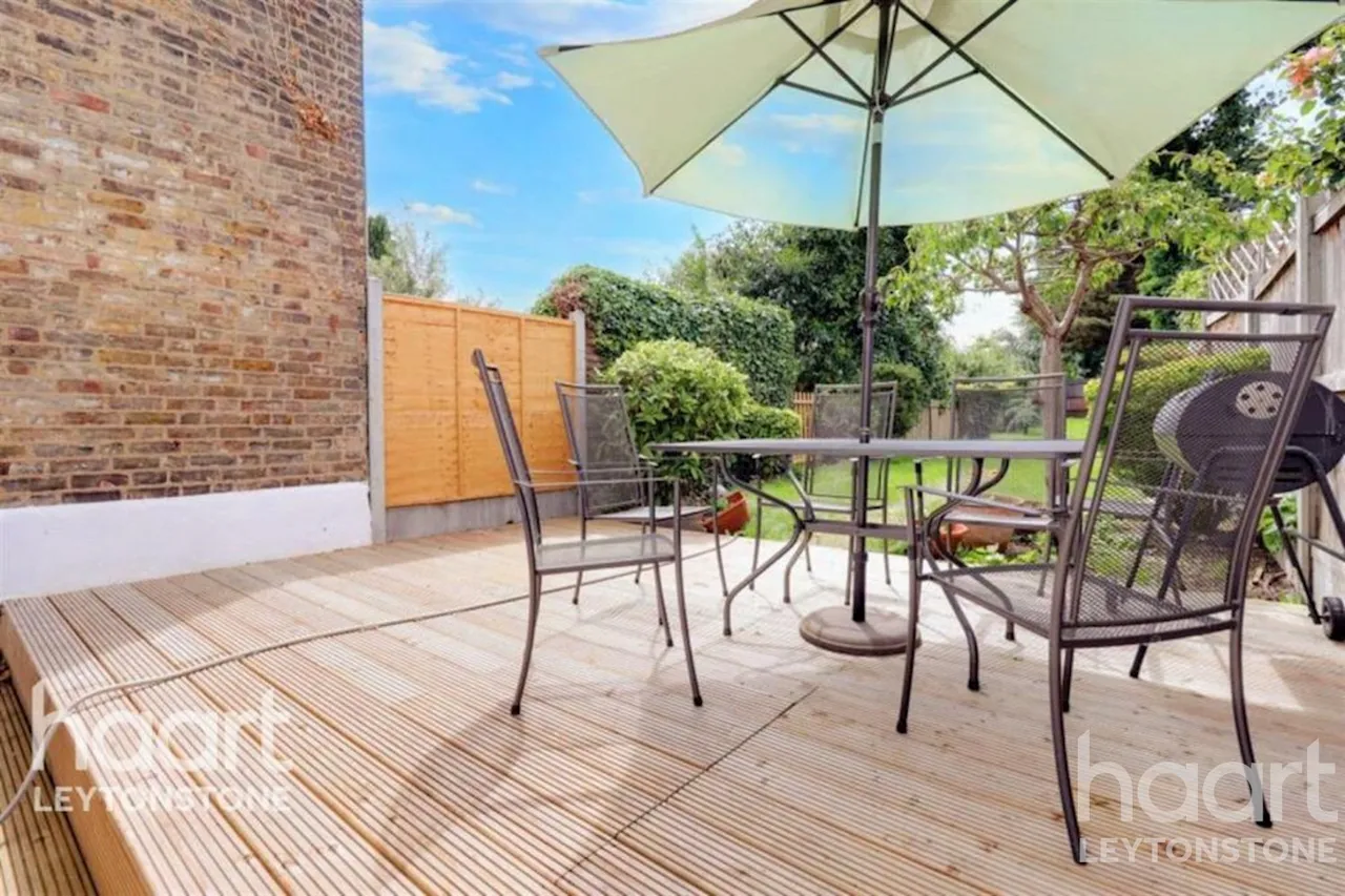 Grange Park Road, London, E10, photo 10