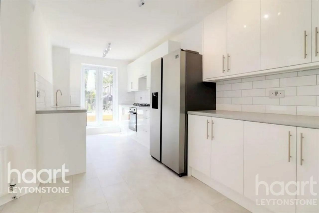 Grange Park Road, London, E10, photo 4