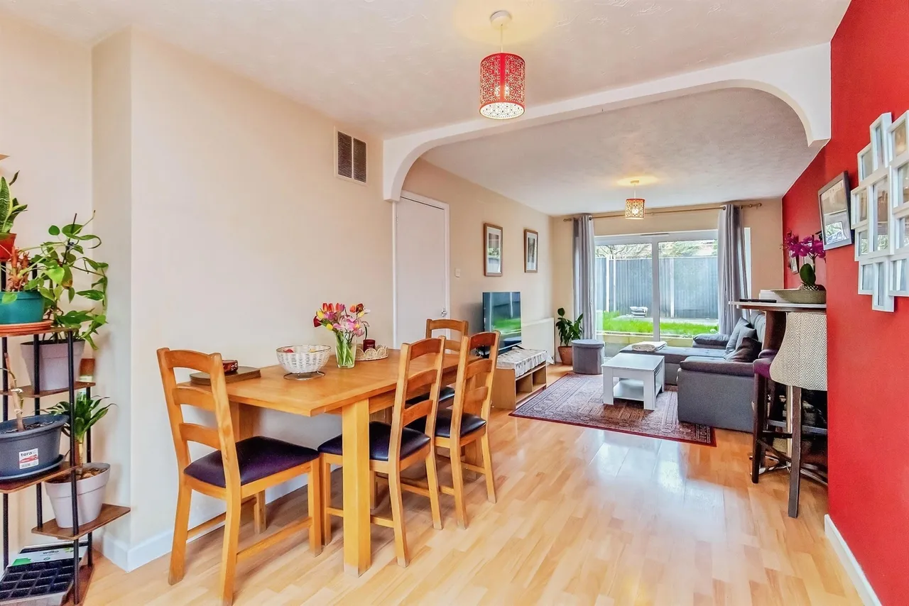 Harrod Drive, Market Harborough, LE16, photo 4