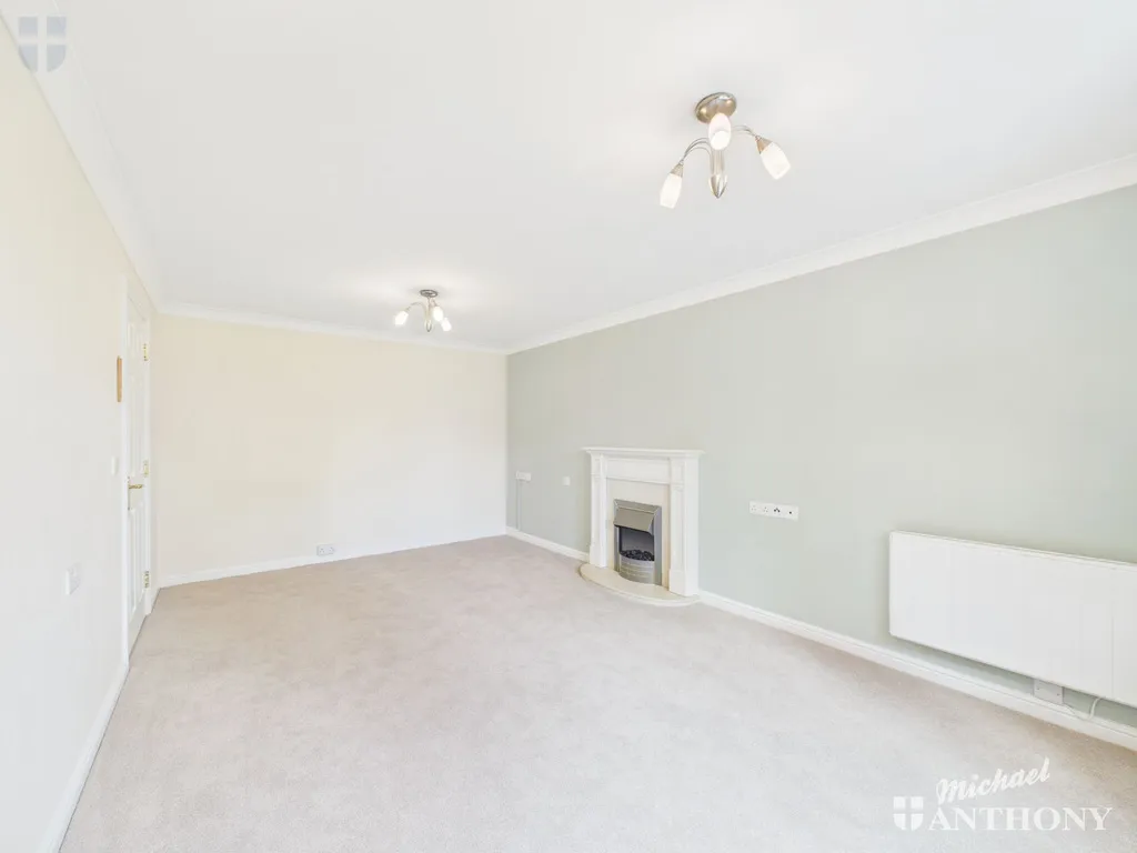 Pearl Court, Croft Road, Aylesbury, HP21 7BY, photo 5
