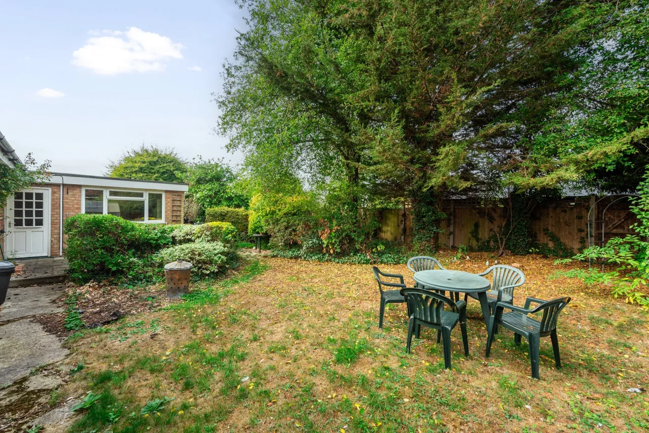 Folly Lane, North Crawley, MK16, photo 11