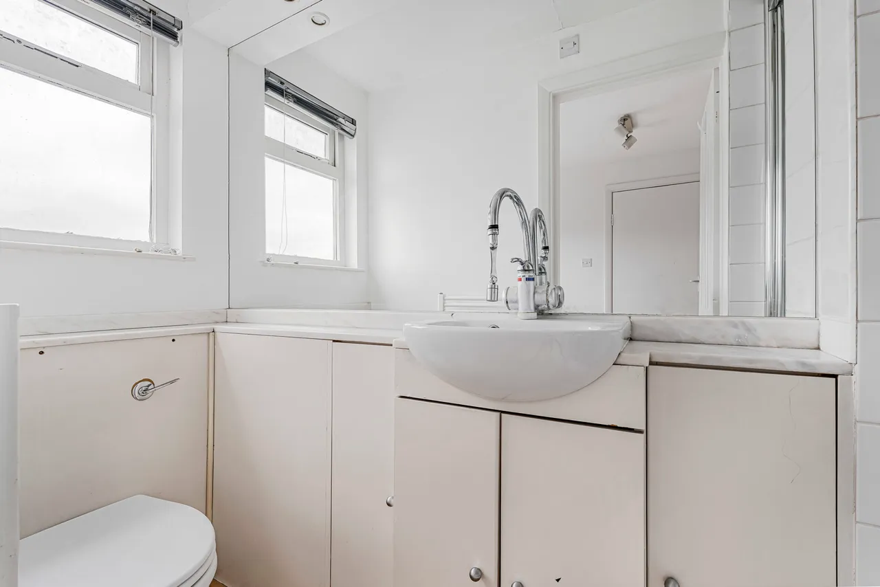 Rusthall Avenue, London, W4, photo 26