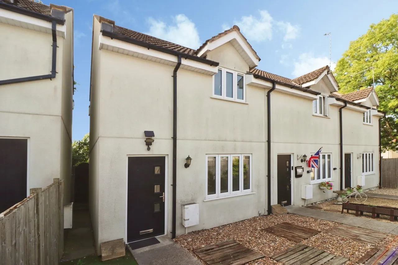 2 bed house for sale, Verde Close, Soundwell, BS16