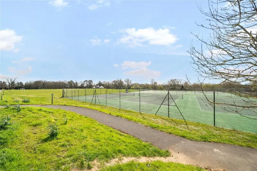 Abbey Gardens, Upper Woolhampton, RG7, photo 10
