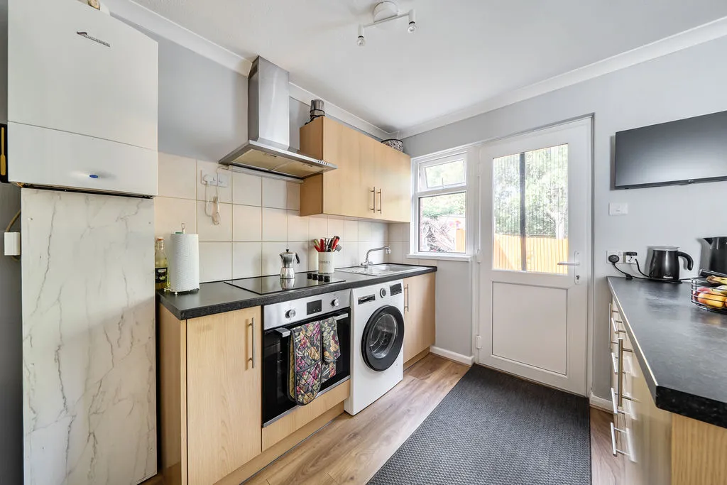 Addison Close, Exeter, photo 4