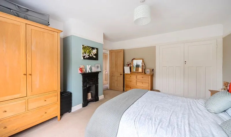 West Hill Avenue, Epsom, KT19, photo 10