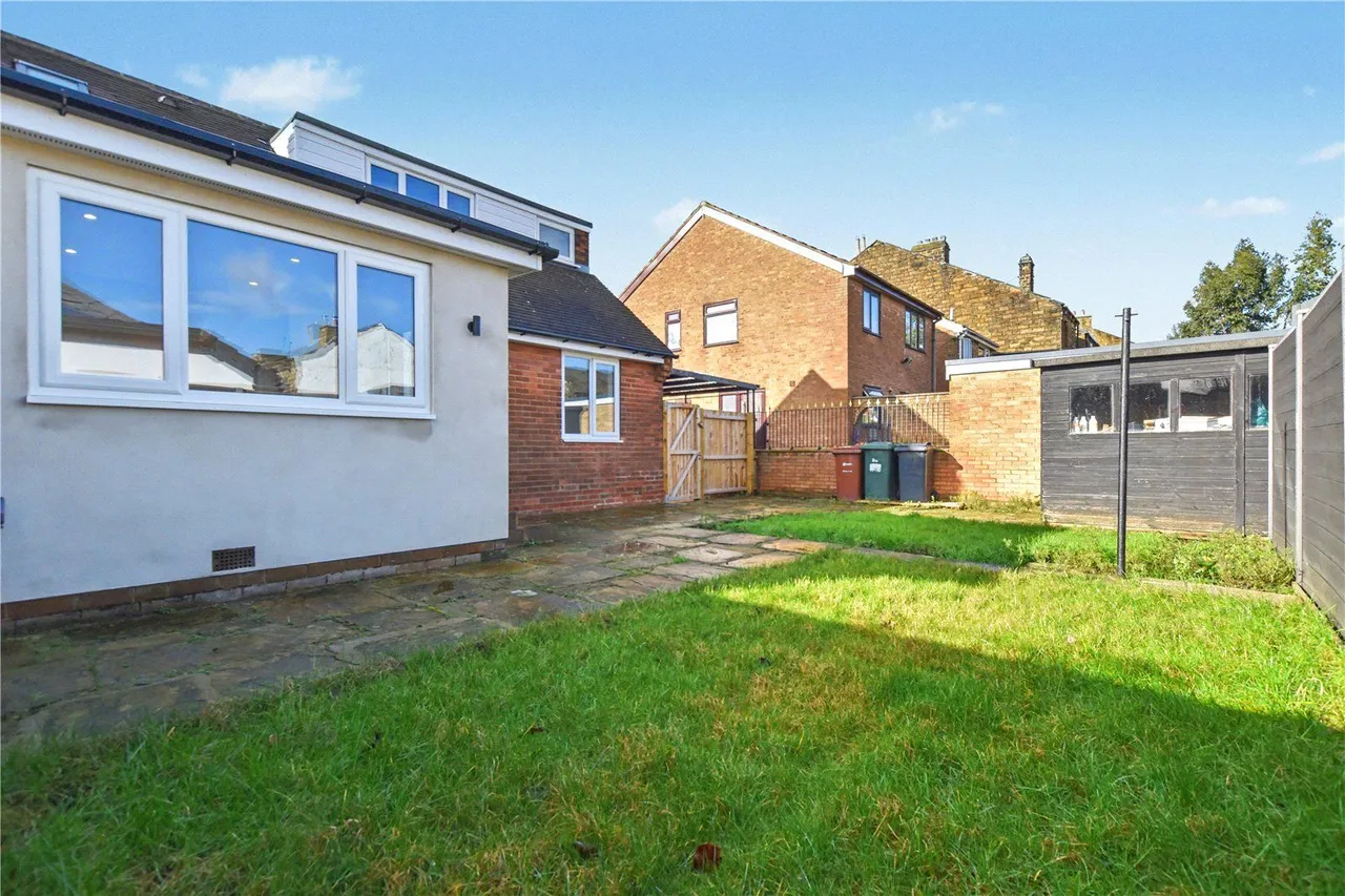 Rein Road, Morley, LS27, photo 7
