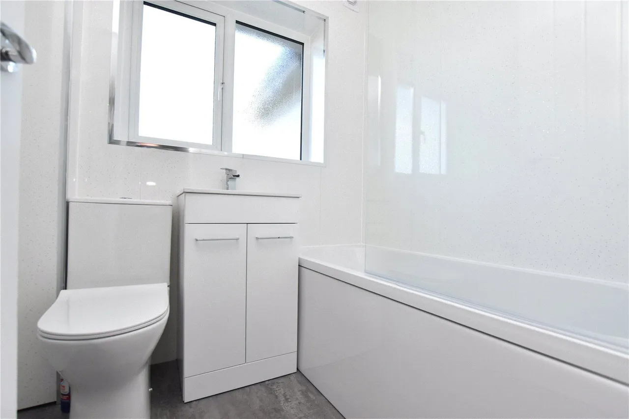 Rein Road, Morley, LS27, photo 12