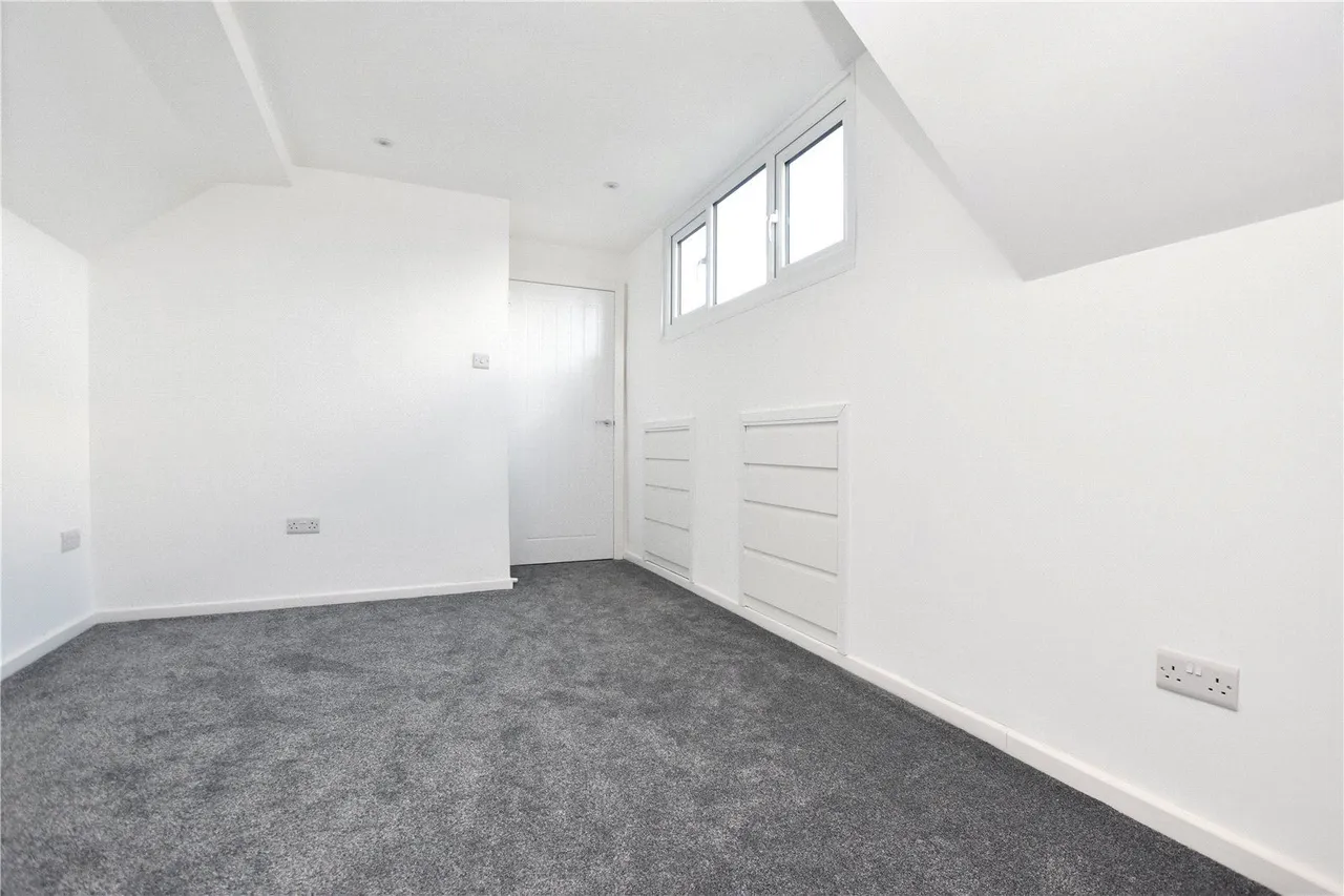 Rein Road, Morley, LS27, photo 11