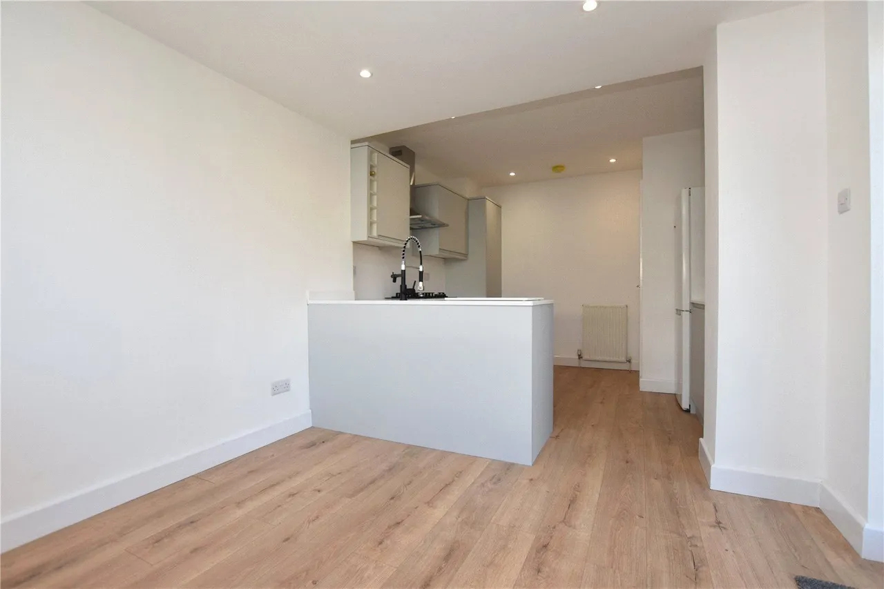 Rein Road, Morley, LS27, photo 3