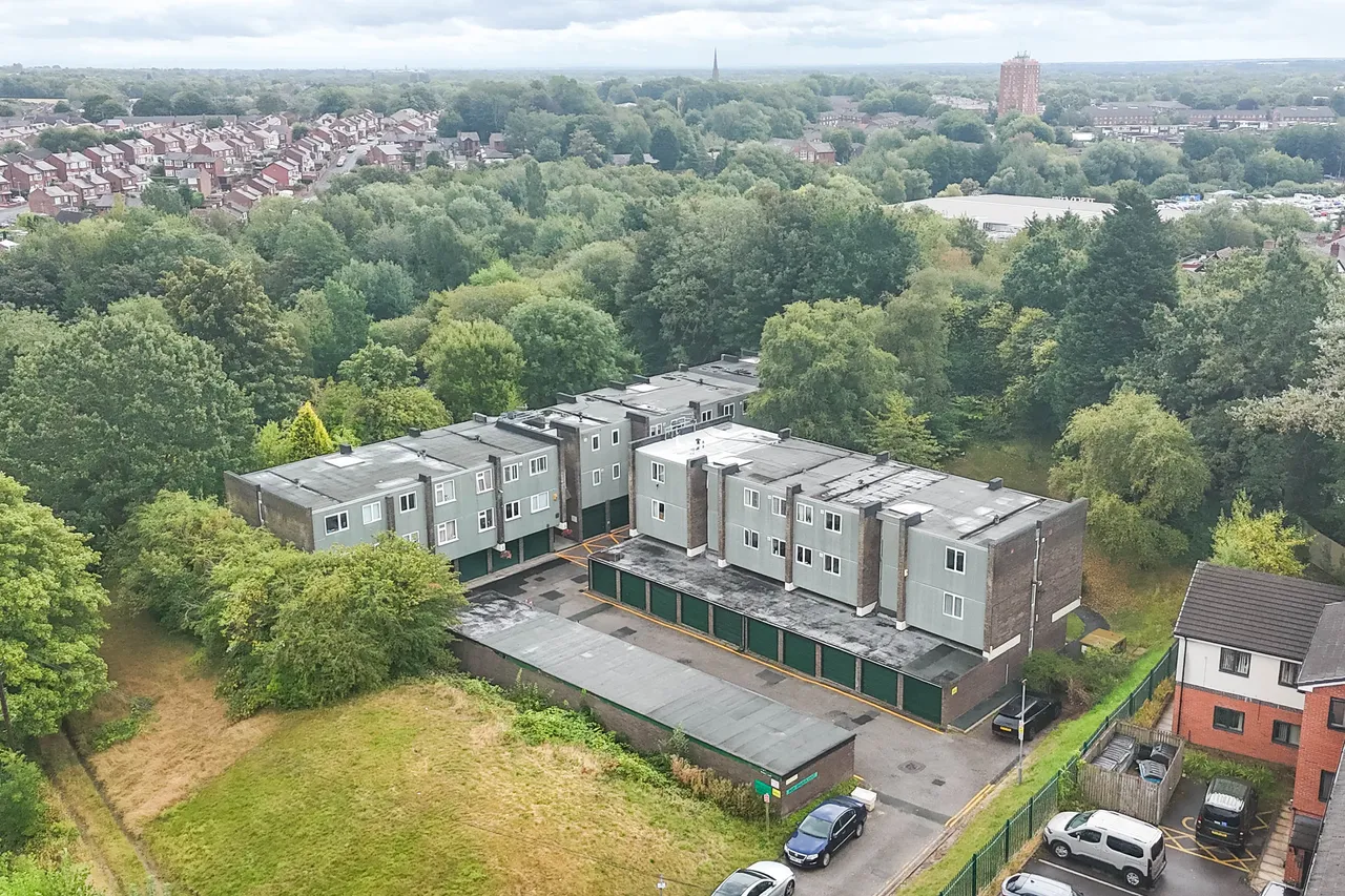 1 bed flat for sale, Newton Close, Swinley, WN1