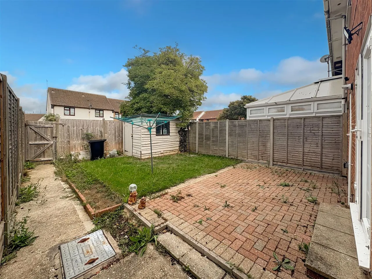 Douglas Close, Ford, photo 14