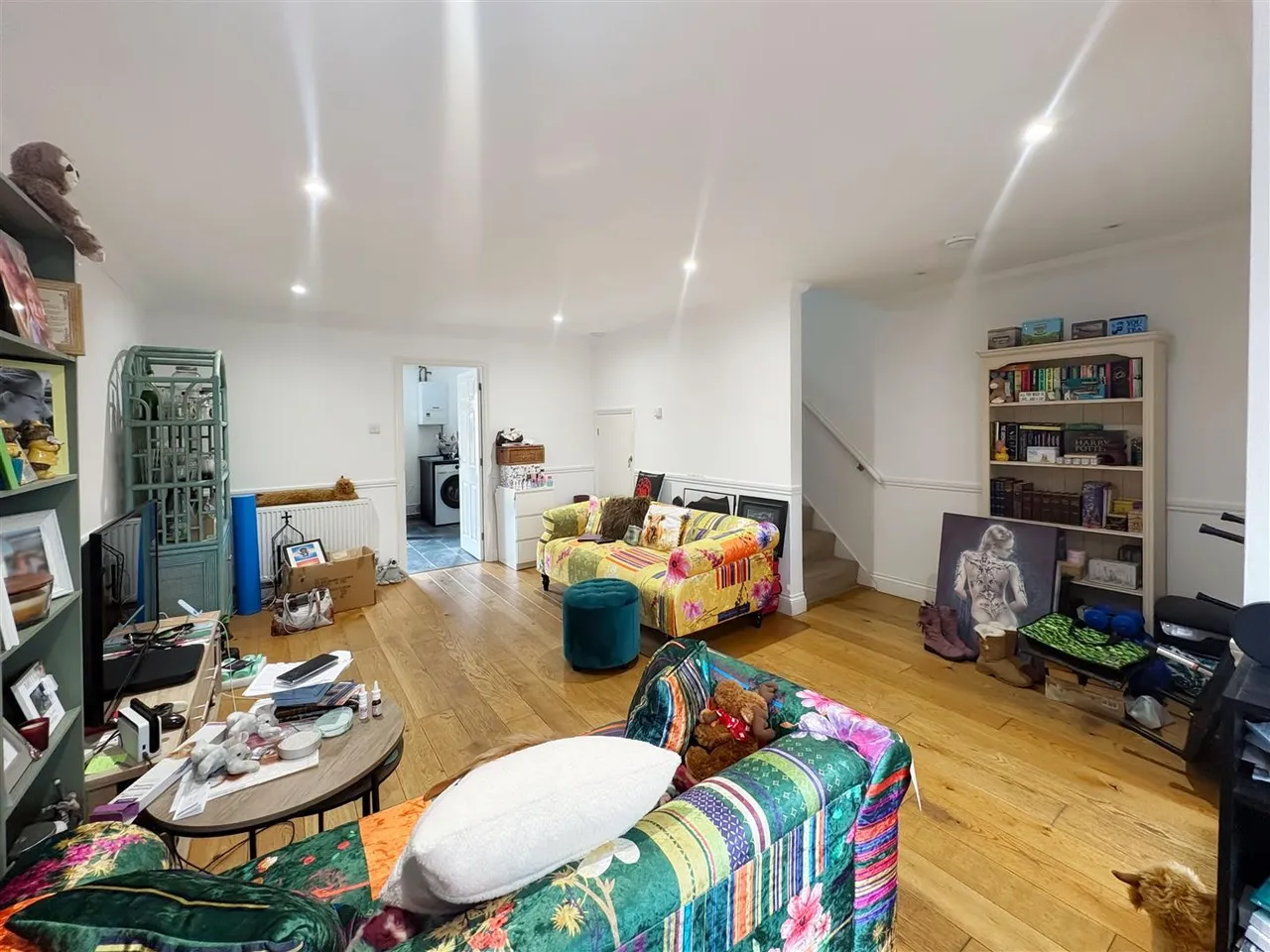 Douglas Close, Ford, photo 3
