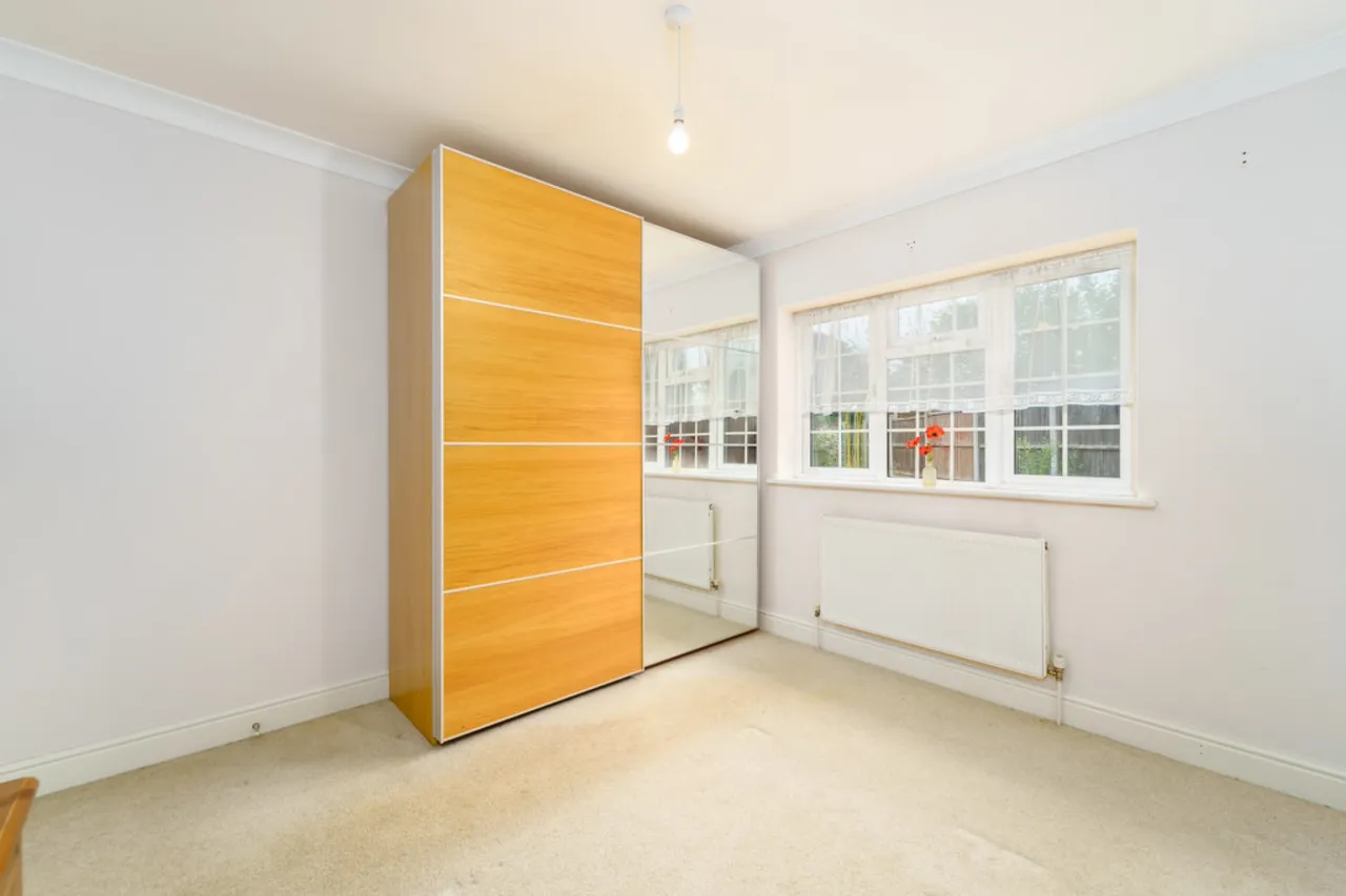 Glenfield Road, Ashford, photo 7
