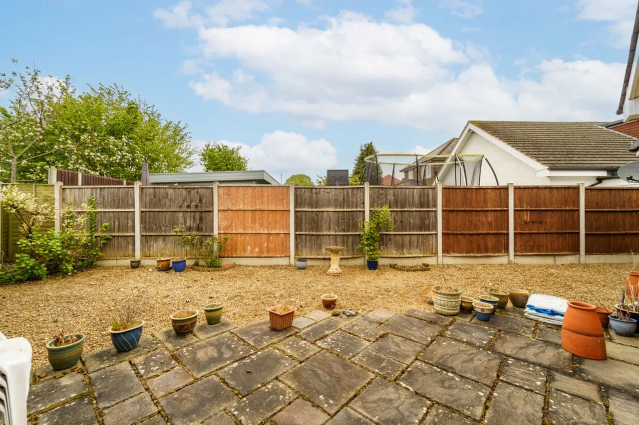 Glenfield Road, Ashford, photo 8