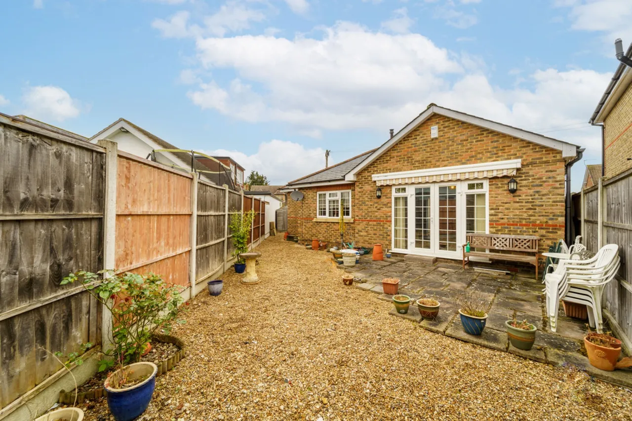 Glenfield Road, Ashford, photo 9
