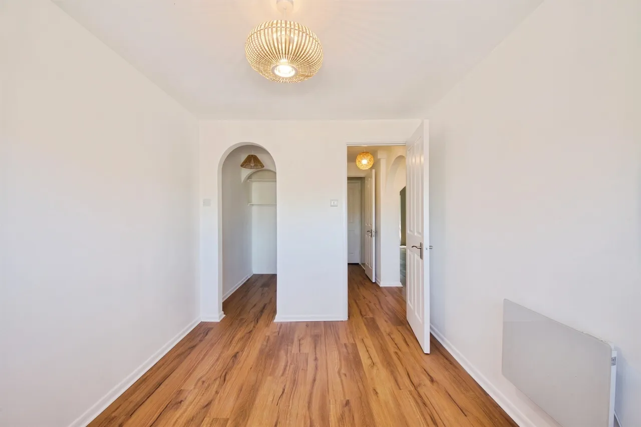 Waterside Close, Barking, IG11, photo 9