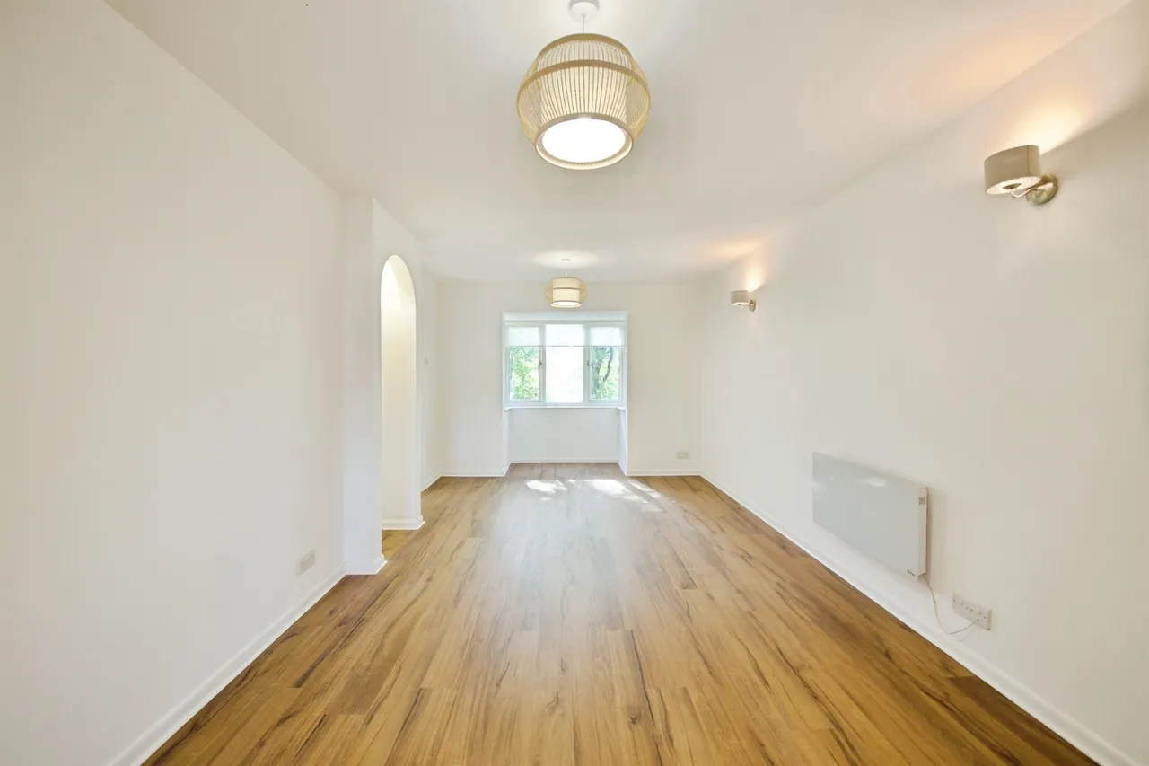 Waterside Close, Barking, IG11, photo 8