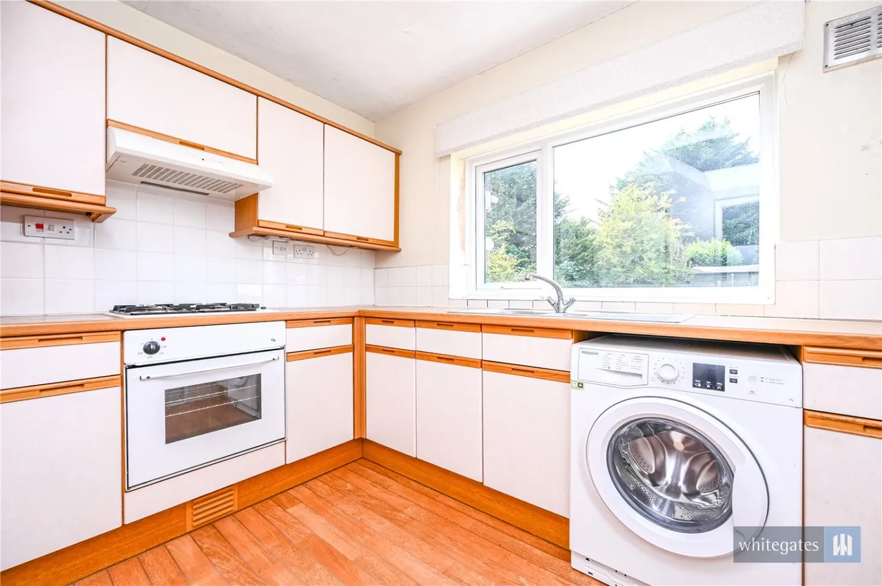 Grinton Crescent, Liverpool, L36, photo 5