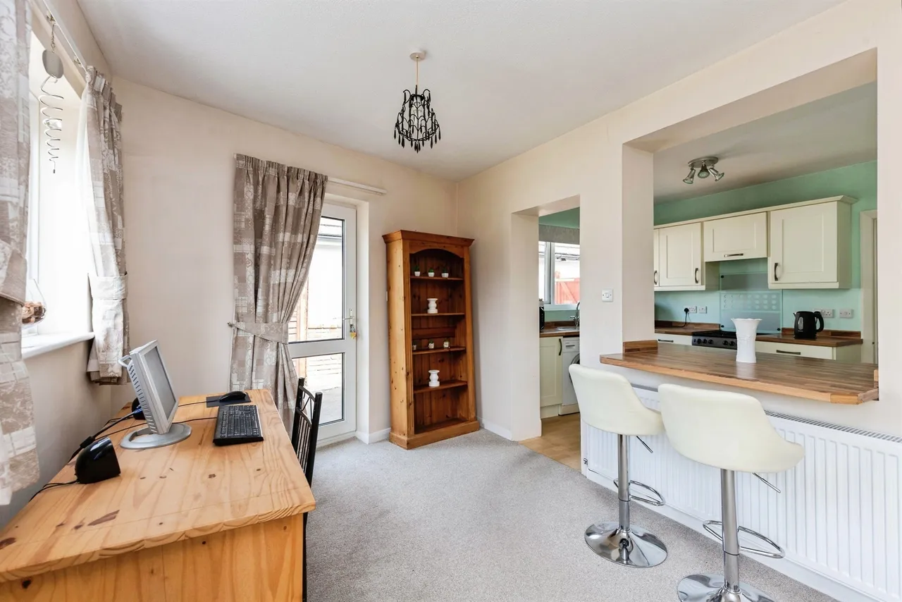 Daws Avenue, Bournemouth, BH11, photo 4