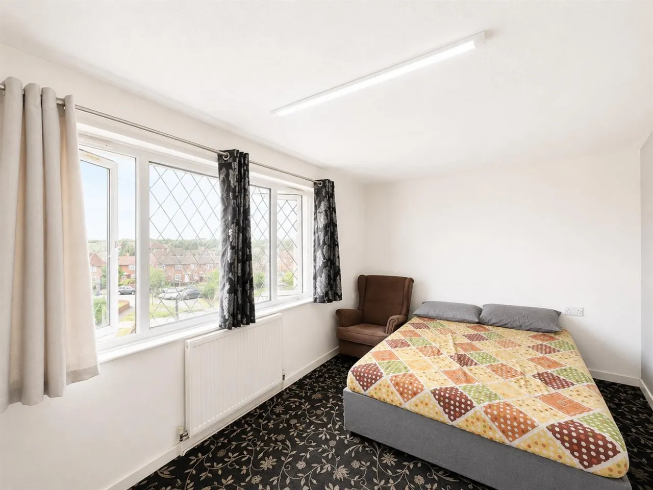 bed Apartment For SaleHarlech Gardens, Heston, TW5, photo 4