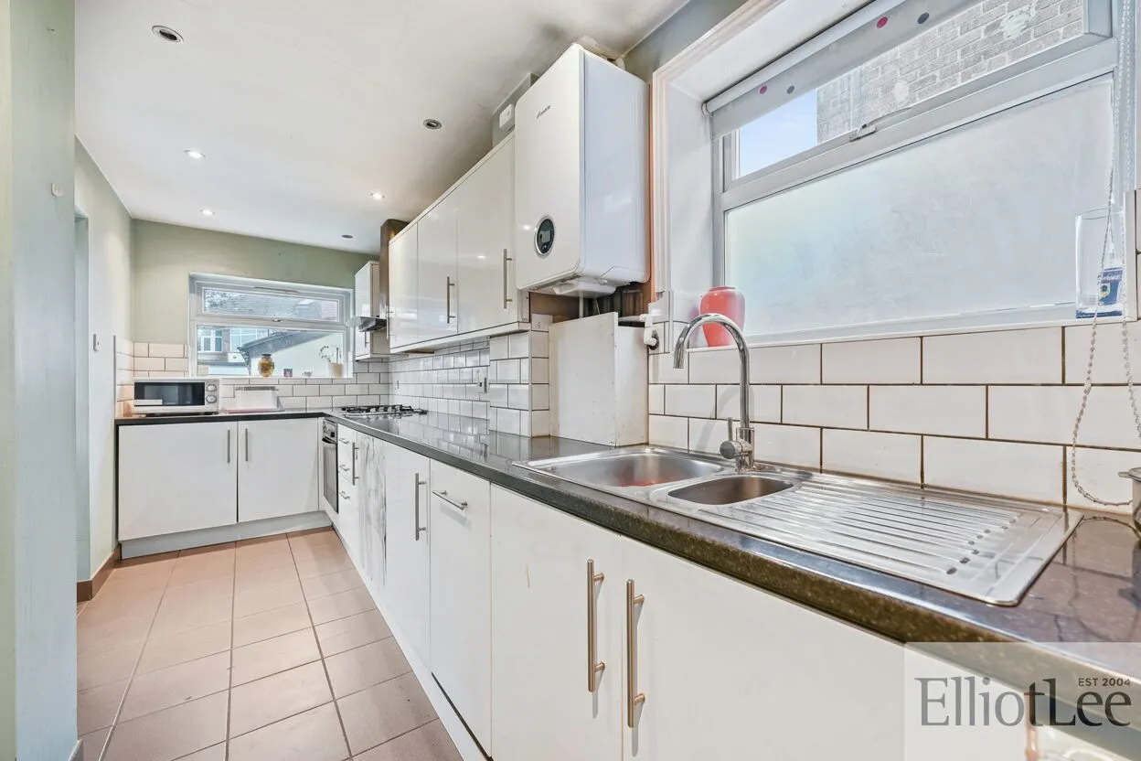 Ashness Gardens, Greenford, UB6, photo 3
