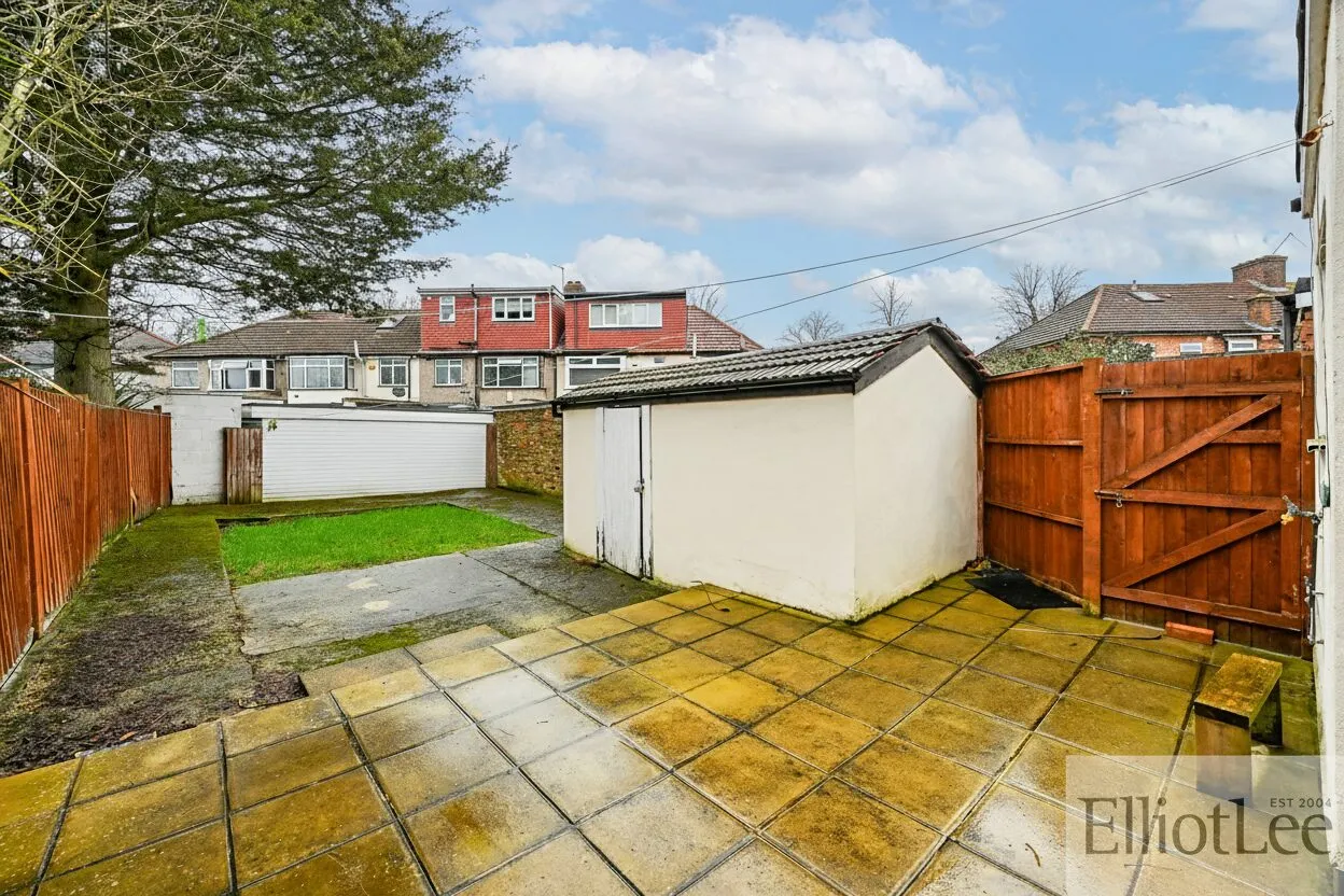 Ashness Gardens, Greenford, UB6, photo 9