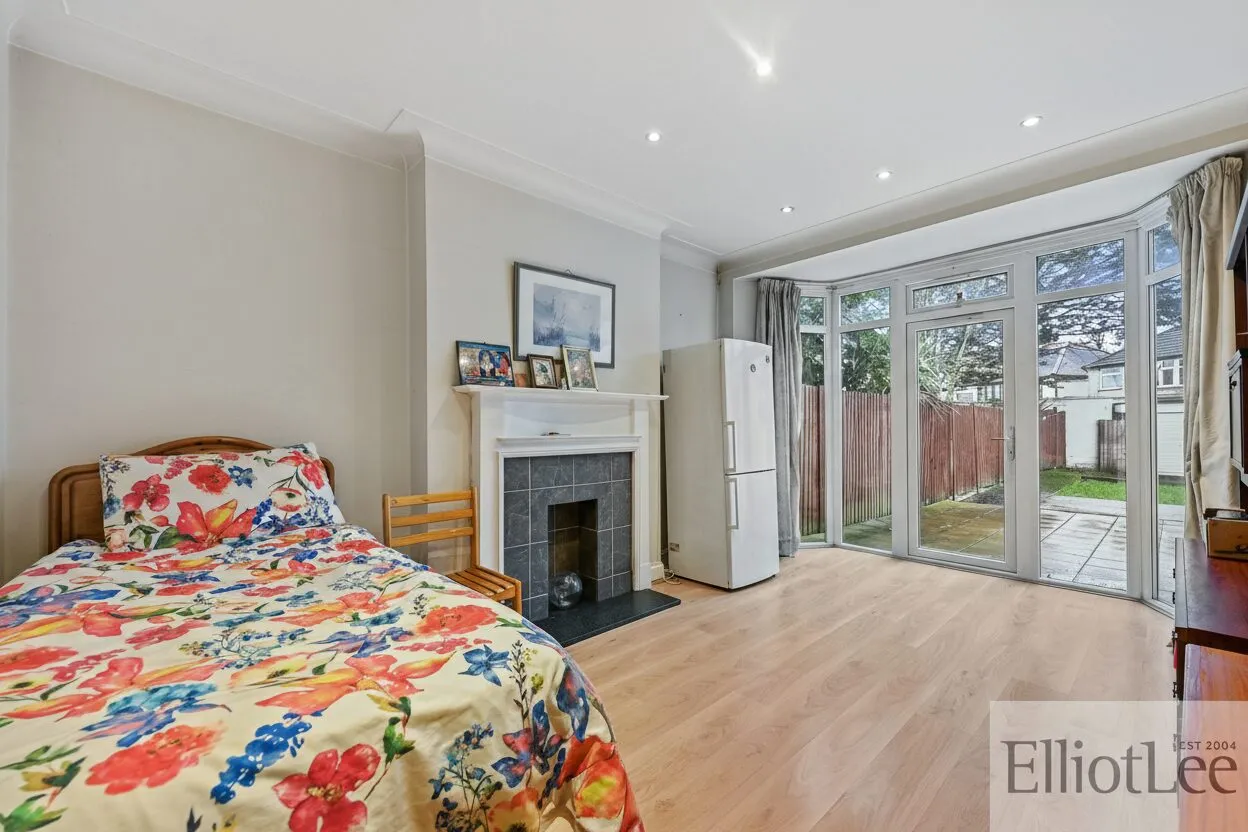 Ashness Gardens, Greenford, UB6, photo 5