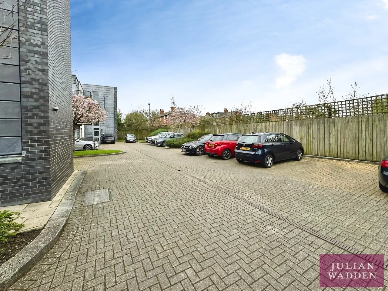 Barlow Moor Road, Chorlton, M21, photo 13