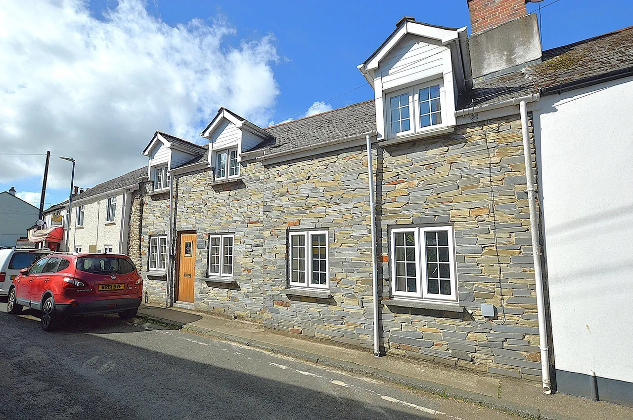 3 bed property for sale, Tideford Road, Landrake, PL12