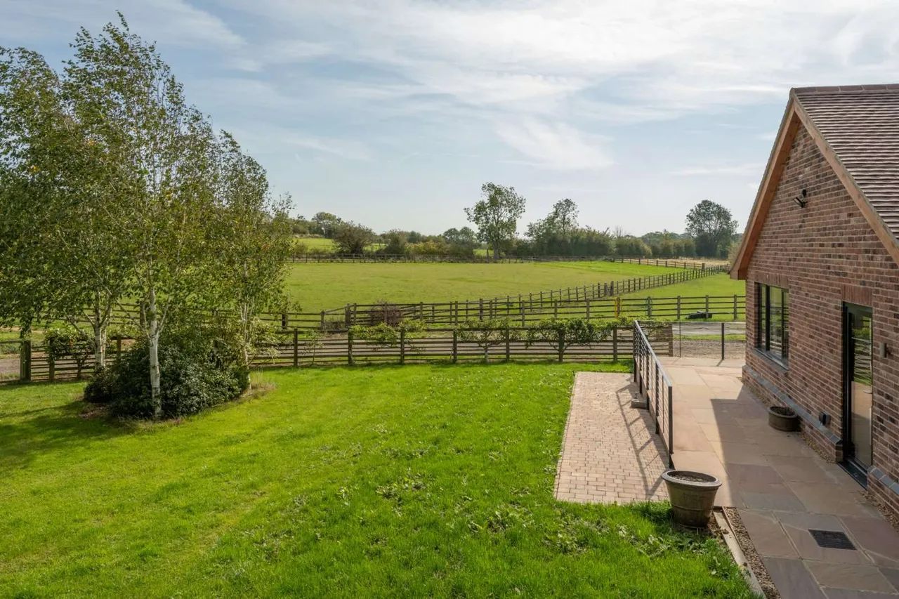 College Farm Road, Belton in Rutland, LE15, photo 26
