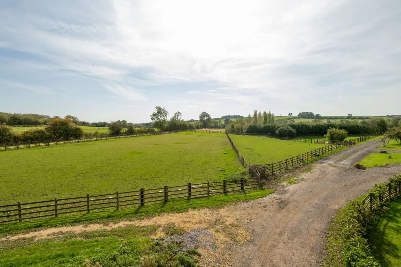 College Farm Road, Belton in Rutland, LE15, photo 27