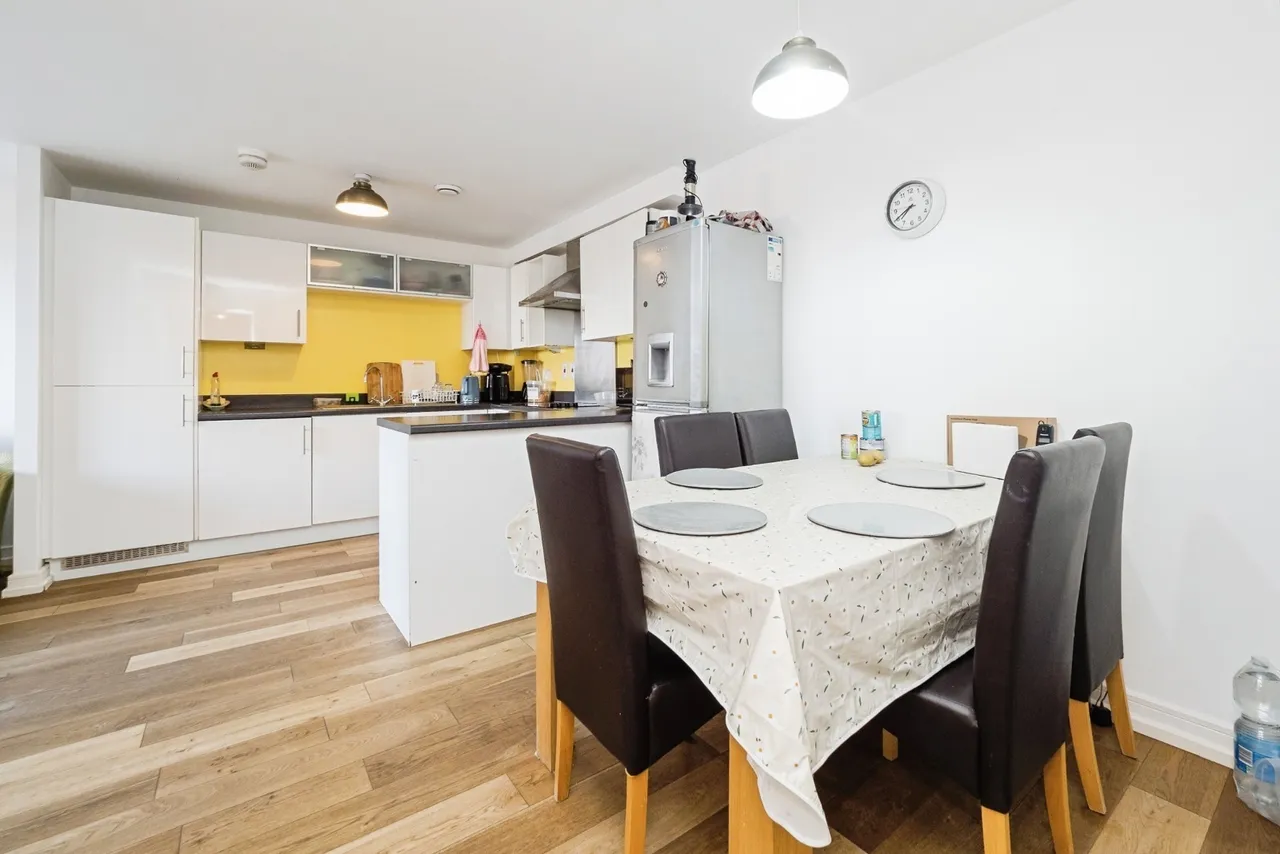 Honour Gardens, DAGENHAM, Essex, RM8, photo 15