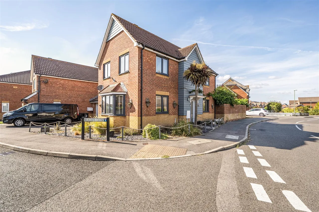 Megson Drive, Lee-On-The-Solent, photo 22
