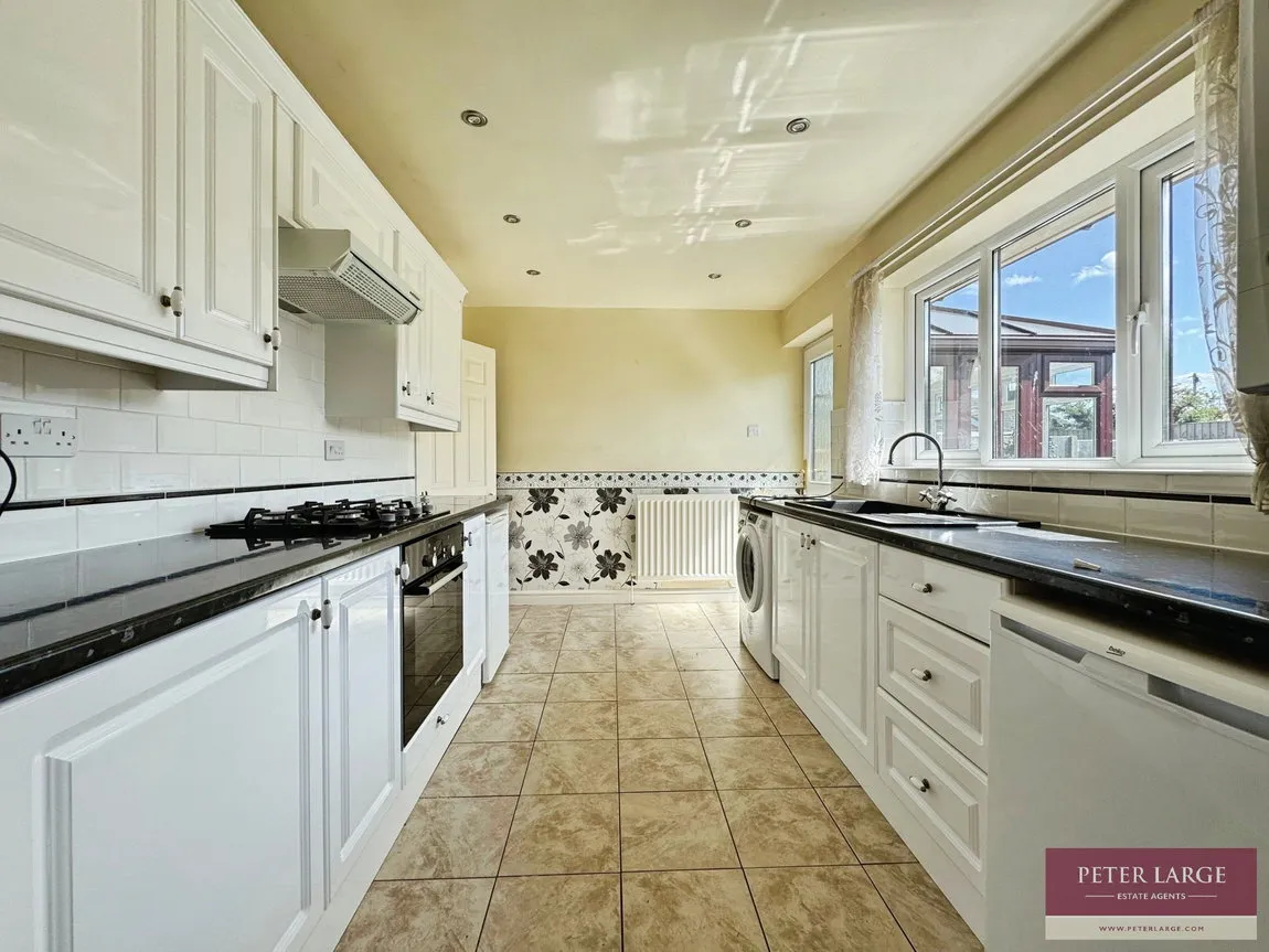 Ronaldsway, Rhyl, Denbighshire, LL18 2LB, photo 4
